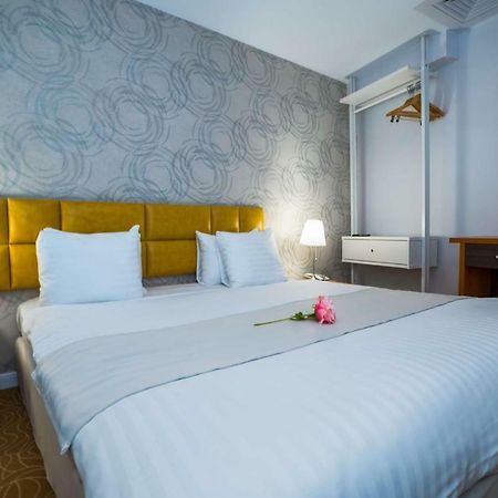 Best Western Hotel Lev Or I Bucureşti Ngoại thất bức ảnh