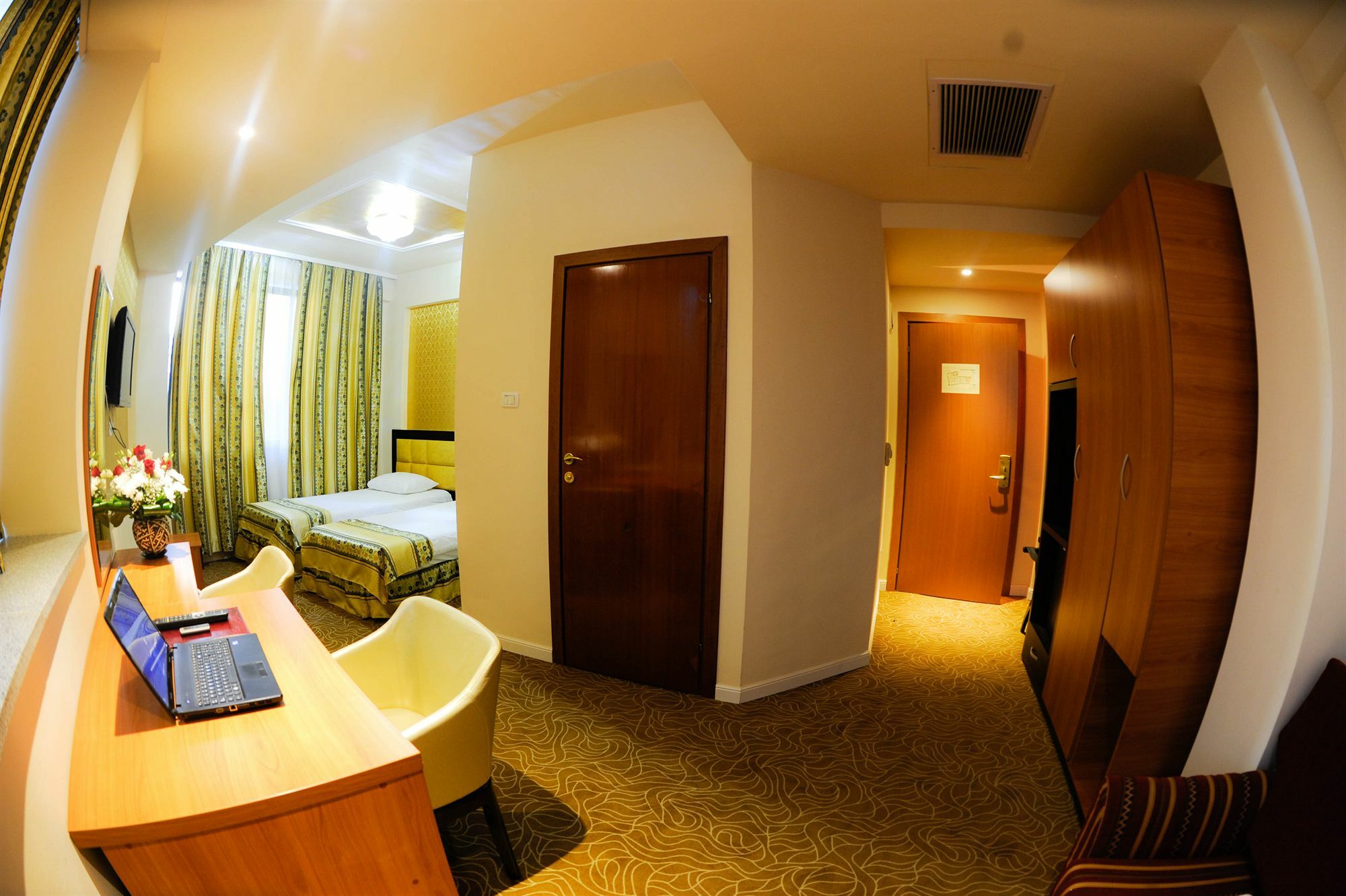 Best Western Hotel Lev Or I Bucureşti Ngoại thất bức ảnh